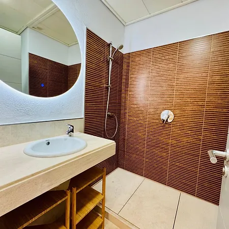 Altos De Ii Apartment *