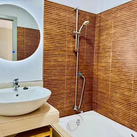 Apartment Altos De Ii *
