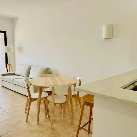 Altos De Ii Apartment *